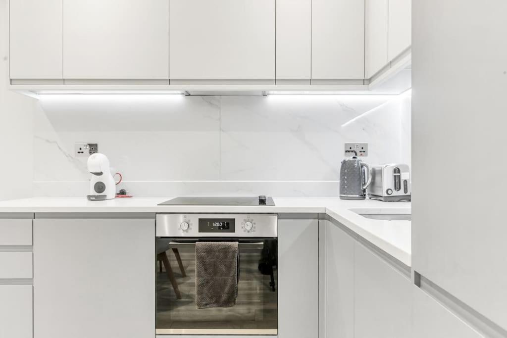 Wow Abbey Road Apartment - Sleeps Up To 8 Londen Buitenkant foto